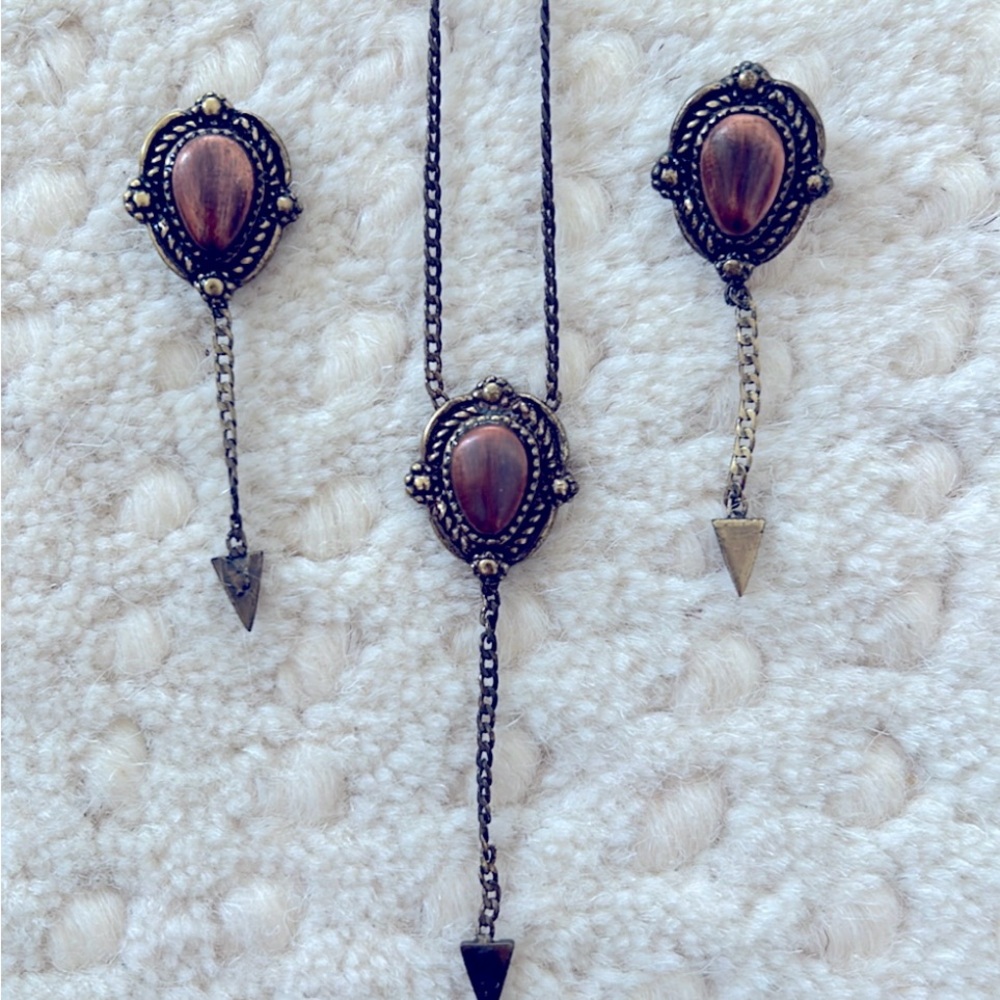Vanessa Mooney necklace and earring set.